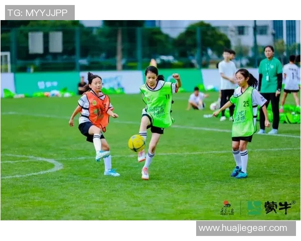 足球明星在全球体育文化传播与社会公益事业中的重要贡献分析